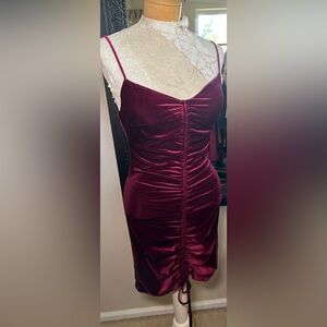 Velvet, maroon size 5 NWT